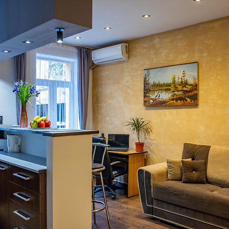 John Residence Apartment Brasov With Parking Option Eksteriør bilde