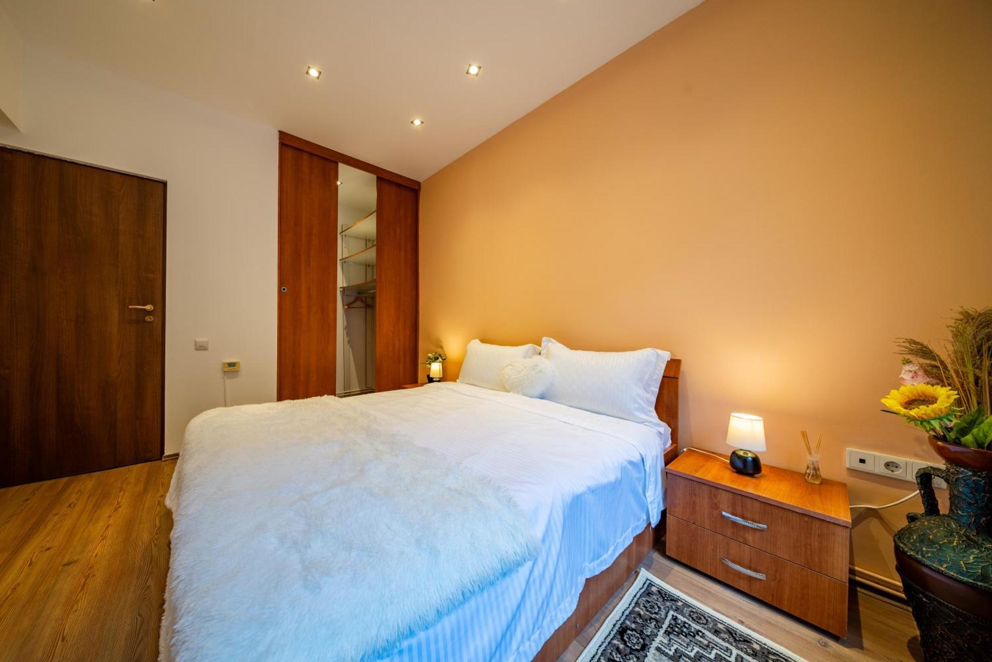 John Residence Apartment Brasov With Parking Option Eksteriør bilde