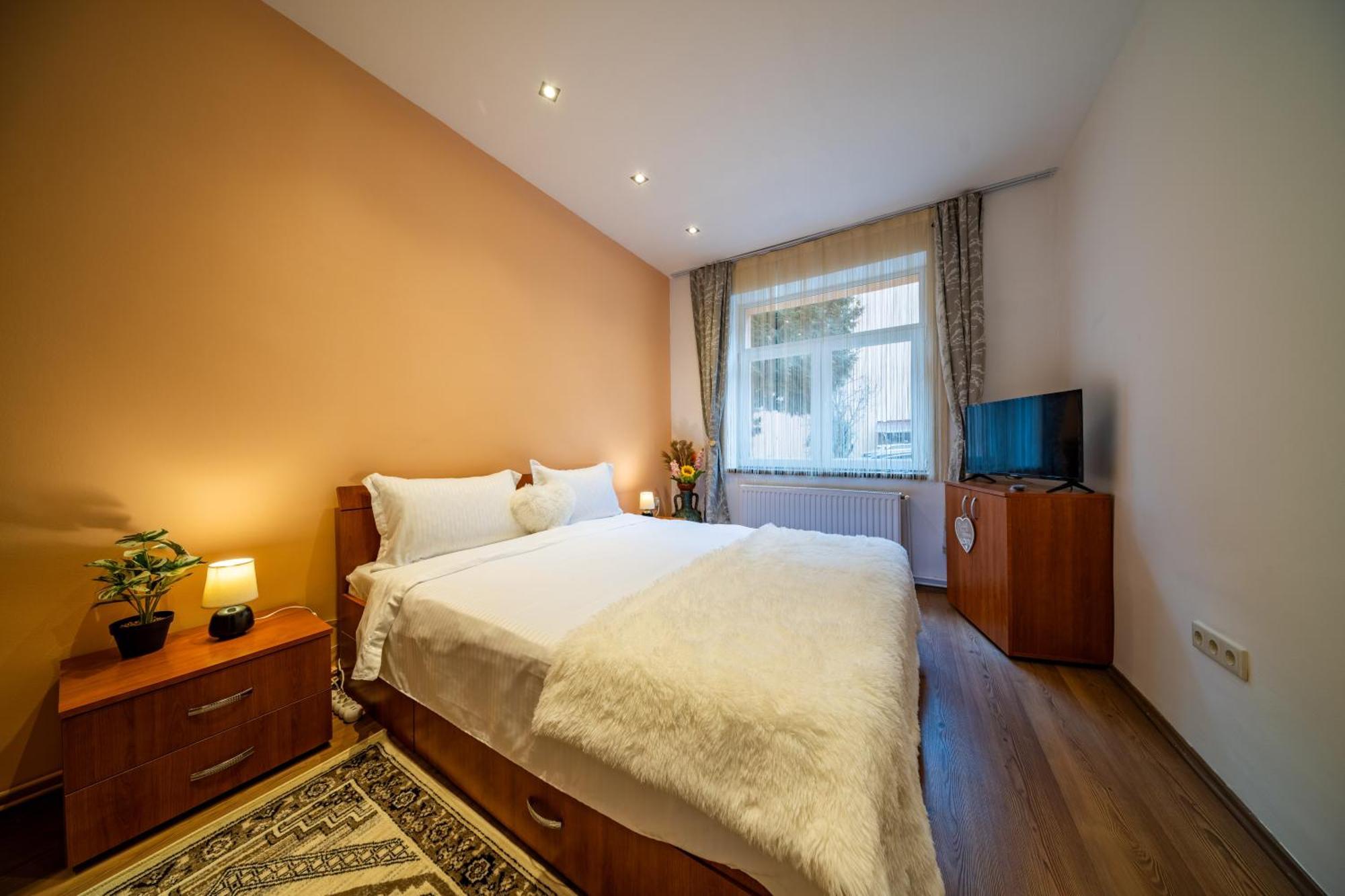 John Residence Apartment Brasov With Parking Option Eksteriør bilde
