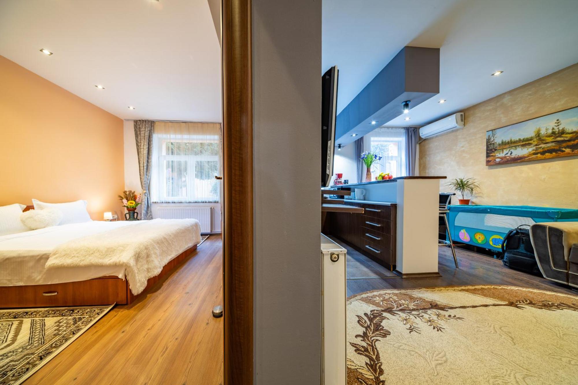 John Residence Apartment Brasov With Parking Option Eksteriør bilde